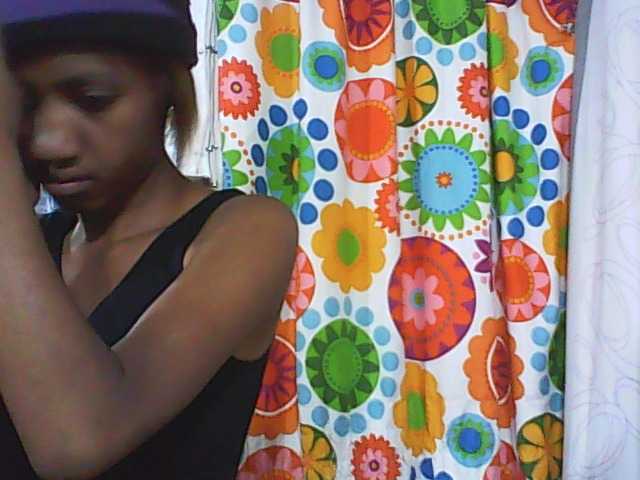 Емитовање снимка екрана tinychloe