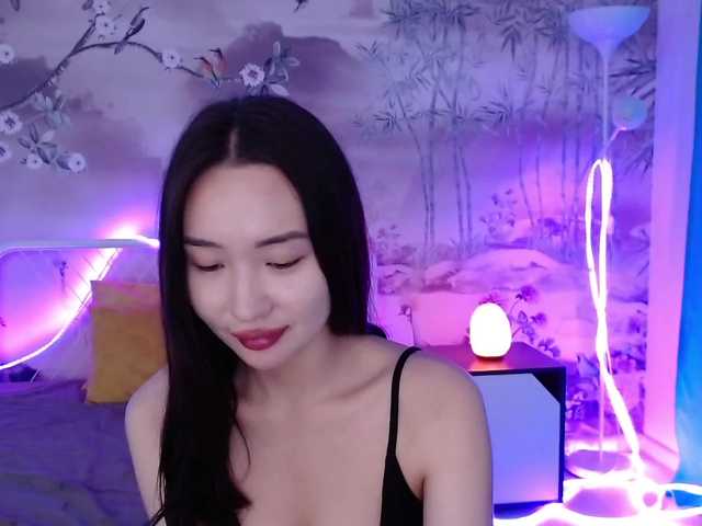 Фотографије TomikoMilo Have you ever tried royal blowjob or ever hear about this ? Ask me ! My fav vibe level 5,10,20,30,40,50, 66 it goes me crazy #asian #mistress #skinny #squirt #stockings