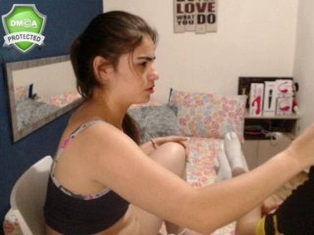 Емитовање снимка екрана two-wolves