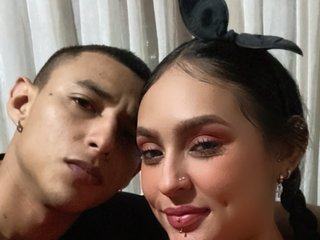 Еротски видео цхат Twohornyss