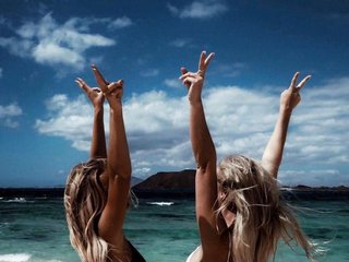 Еротски видео цхат twosexyandhotgirls