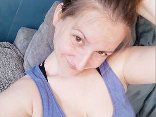 Еротски видео цхат TyraHash