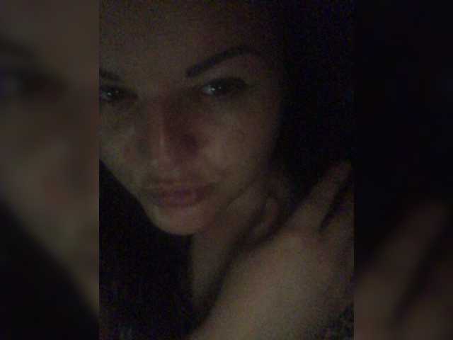 Емитовање снимка екрана MaryDOLLI