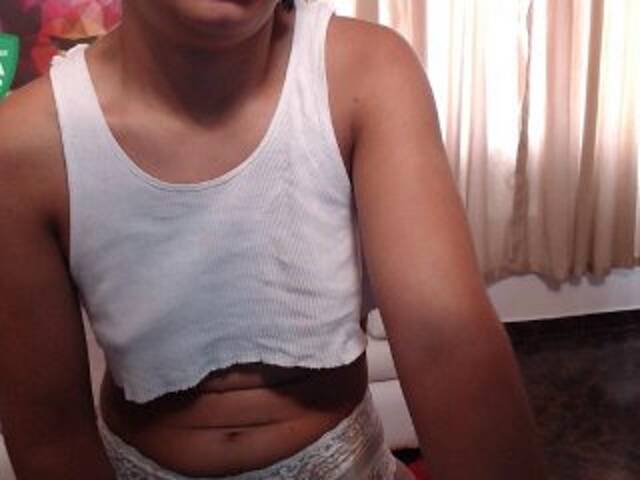 Емитовање снимка екрана ValenHilton