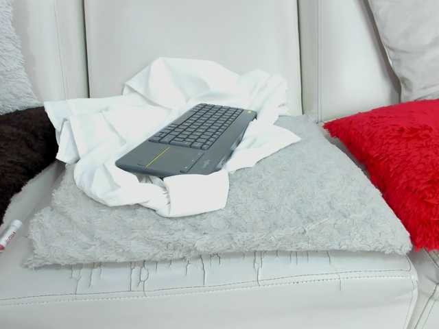 Емитовање снимка екрана valentidoll