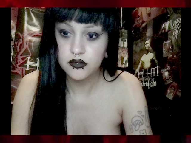 Емитовање снимка екрана vampirevixen