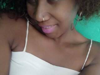 Еротски видео цхат Chachachocolate