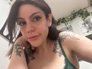 Еротски видео цхат Velvet-Berry99