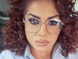 Еротски видео цхат VelvetMarsha
