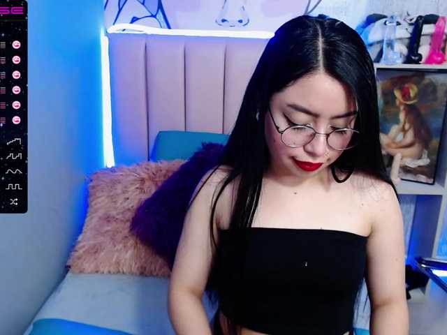 Фотографије VeronicaBrook Hey i am new ♥ GOAL: Doggy and finger in ass♥ Come on an play with me♥ Lush is on♥ control lush 222tkns15 min♥ #daddy #c2c #lovense #18 #latin [none]