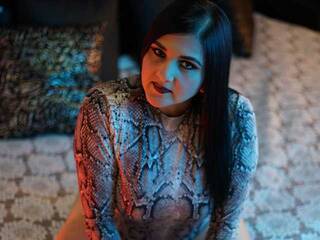 Еротски видео цхат VeronicaLoftt