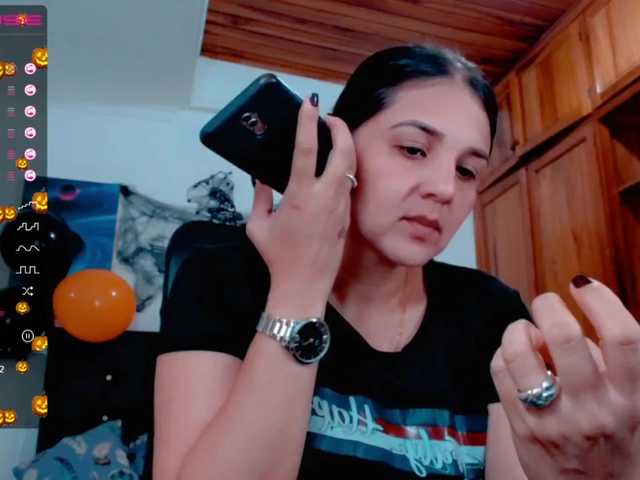 Емитовање снимка екрана VeronicaLoftt