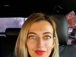 Еротски видео цхат Vicky1717