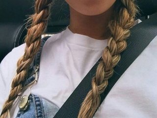 Еротски видео цхат Vicsi30