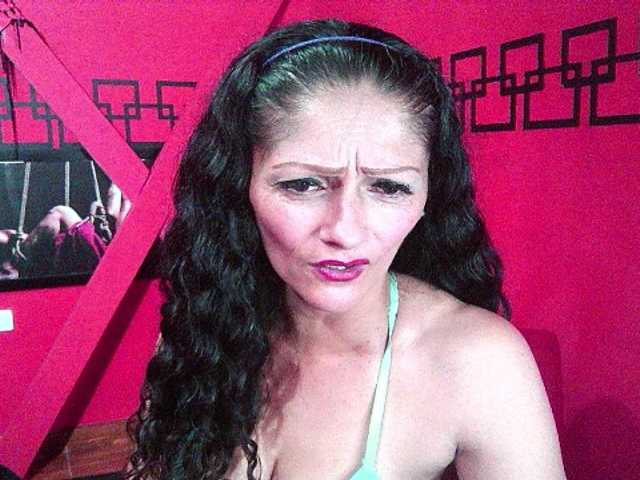 Емитовање снимка екрана VikaMoans