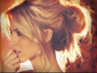 Еротски видео цхат Viki_Brown