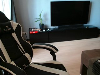 Еротски видео цхат VikiKelt