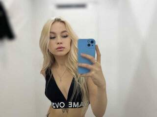 Еротски видео цхат Vikkydif