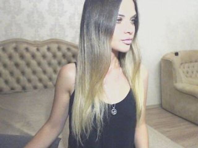 Емитовање снимка екрана Viktoriiyyaaa