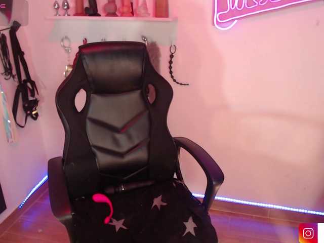 Емитовање снимка екрана violet-queen