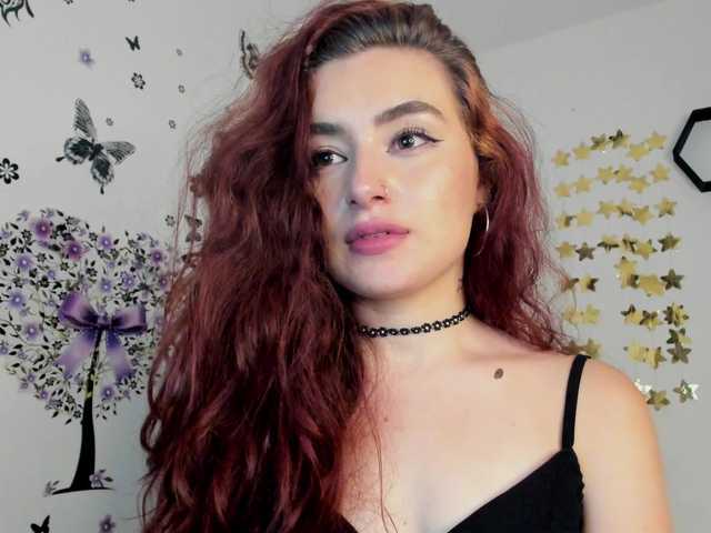 Емитовање снимка екрана violetwatson-