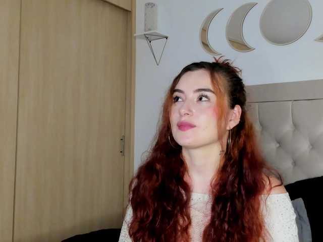 Емитовање снимка екрана violetwatson-