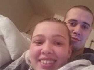 Еротски видео цхат CouchCouple7