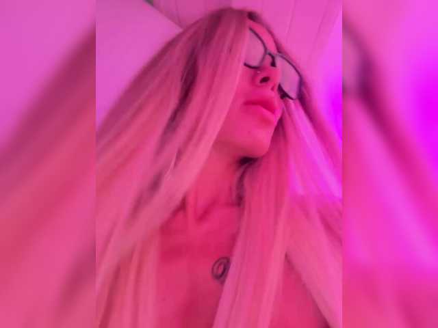 Емитовање снимка екрана WILD-ANGEL777