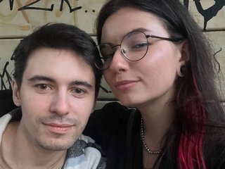 Еротски видео цхат William-and-Kitty
