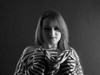 Еротски видео цхат xtendergirl