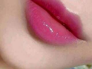 Еротски видео цхат xxYummyKiss