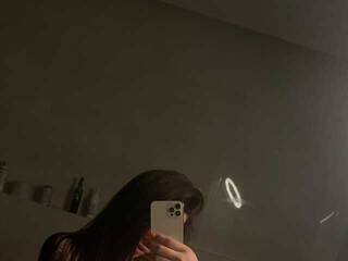 Еротски видео цхат YanaShyy