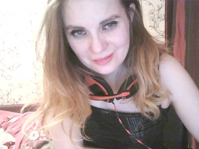 Емитовање снимка екрана MistressSexologinia