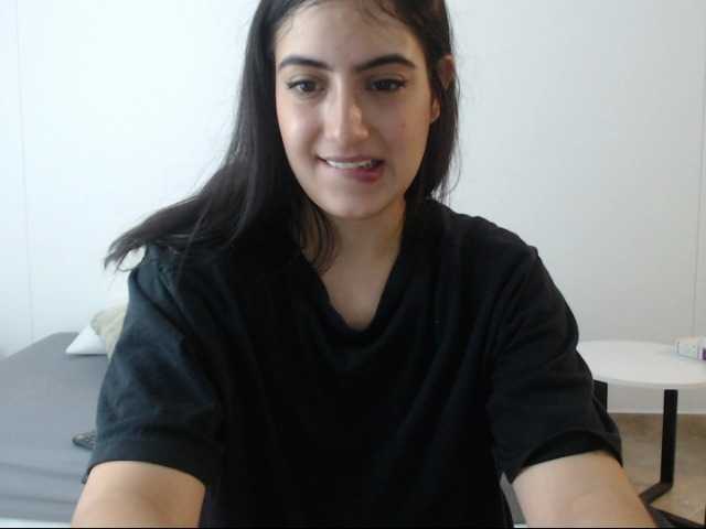 Емитовање снимка екрана YesikaCosta