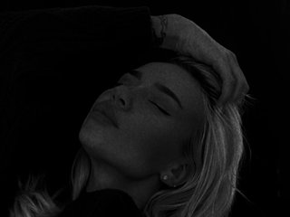 Еротски видео цхат Alice_OMG