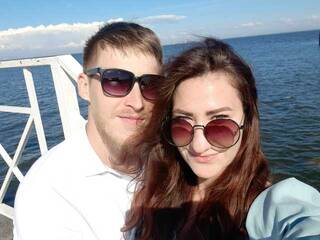 Еротски видео цхат TwoGeniuses