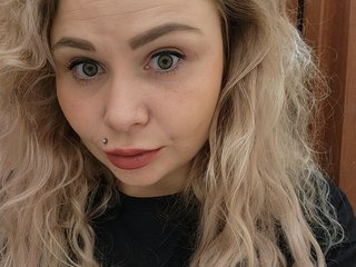 Еротски видео цхат YourFunnyBlondiee