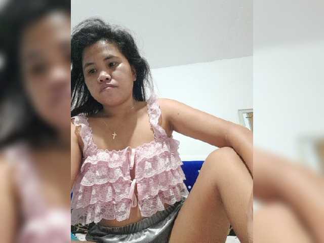 Емитовање снимка екрана YourGirl9