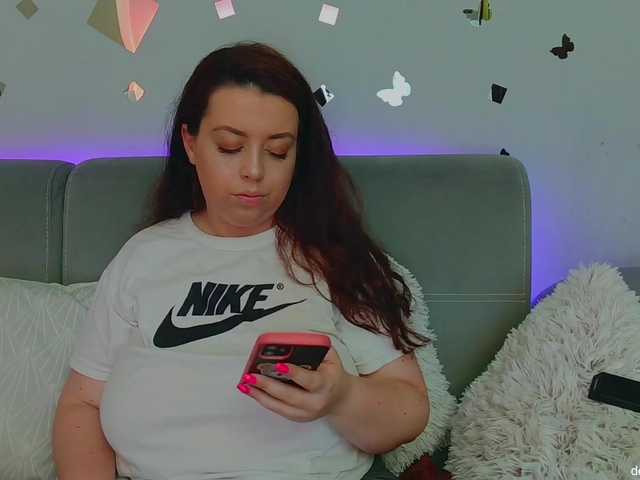 Емитовање снимка екрана YssaBella