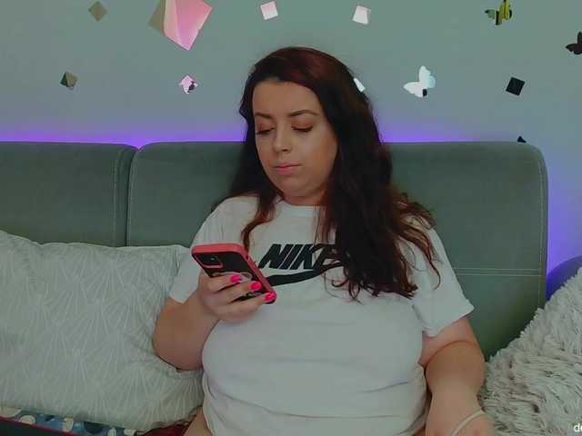 Емитовање снимка екрана YssaBella