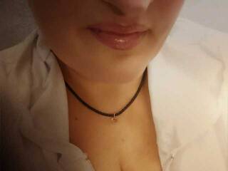 Еротски видео цхат YXTEXA50a