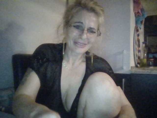 Емитовање снимка екрана yzabel