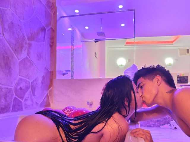 Слика профила ZoeAndAdam