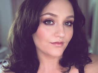 Еротски видео цхат ZoeX0