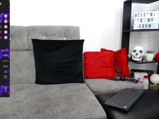 Емитовање снимка екрана ZoeyRogers